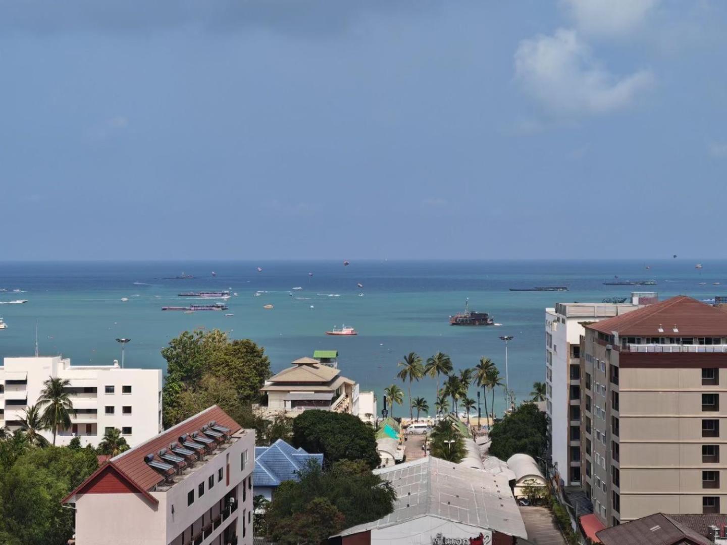 Ferienwohnung The Base Prime Pattaya Exterior foto