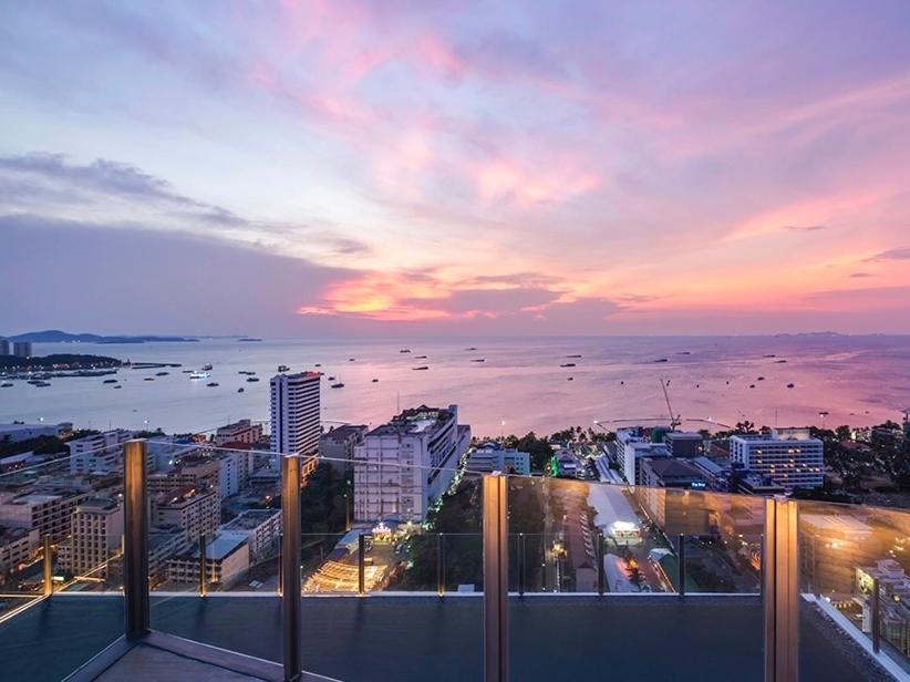 Ferienwohnung The Base Prime Pattaya Exterior foto